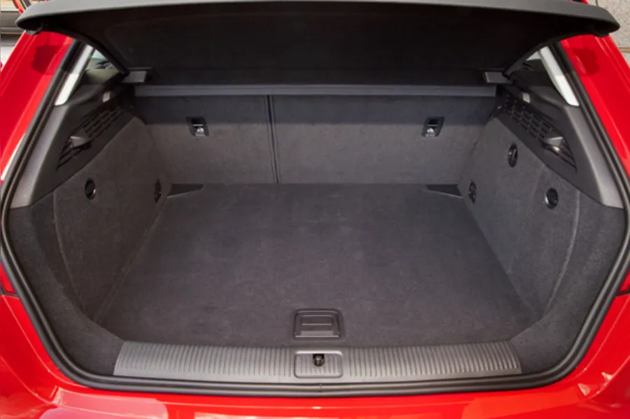 A3 Sportback chega mais elegante, equipado e potente