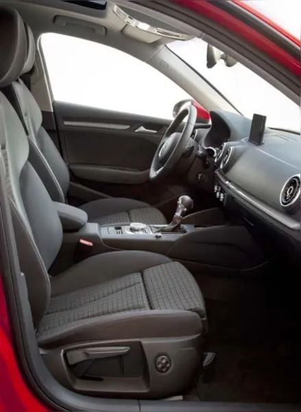 A3 Sportback chega mais elegante, equipado e potente
