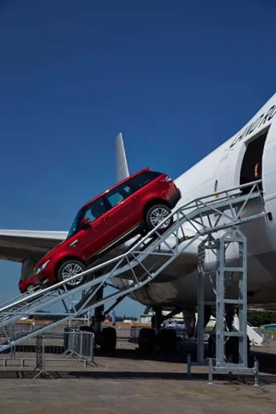 Novo Range Rover Sport está mais leve
