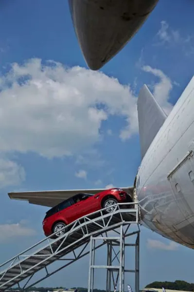 Novo Range Rover Sport está mais leve
