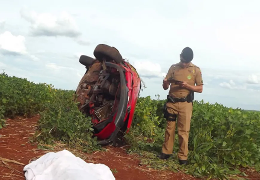 Homem morre em capotamento nesta tarde