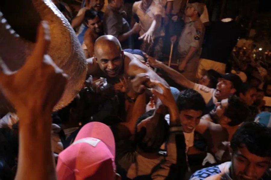 Confira, em imagens, a festa do título do Tubarão