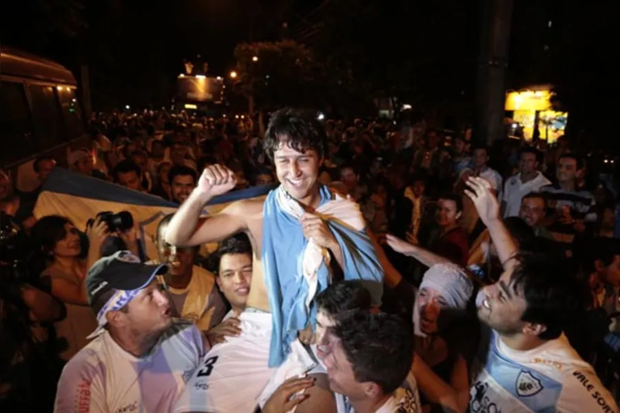Confira, em imagens, a festa do título do Tubarão