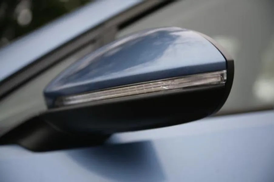 Novo Golf: veloz e ainda mais seguro