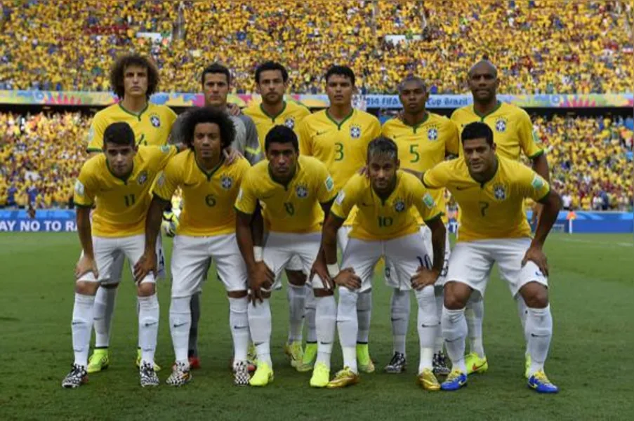Zagueiros marcam e carregam Brasil para a semifinal