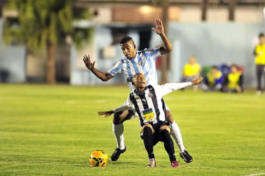 Confira, em imagens, a vitória do Tubarão