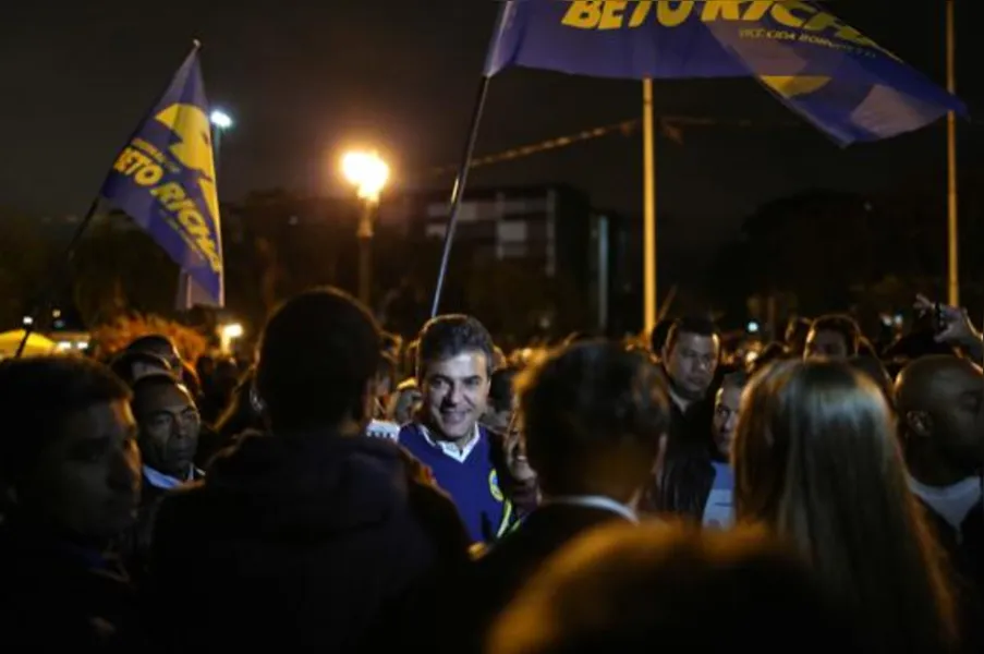 Beto Richa é reeleito em primeiro turno