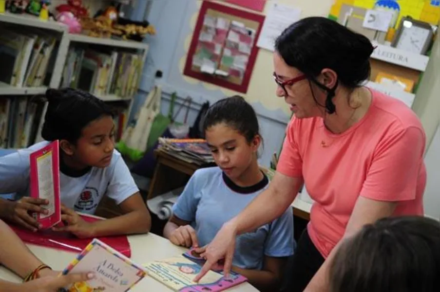 EDUCAÇÃO - Por uma escola nota 10