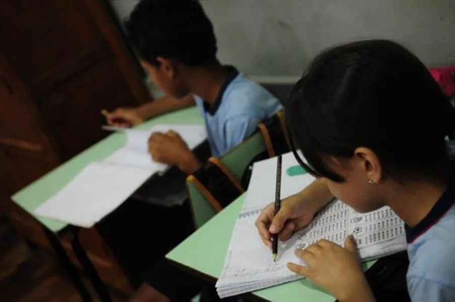 EDUCAÇÃO - Por uma escola nota 10