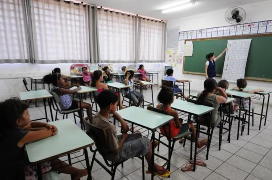 EDUCAÇÃO - Por uma escola nota 10