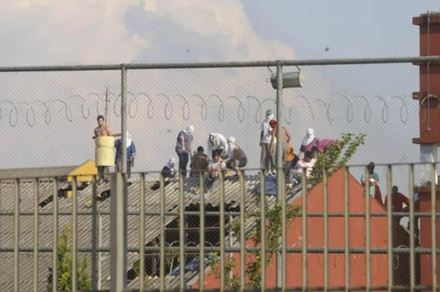 Rebelados exigem troca do comando de penitenciária