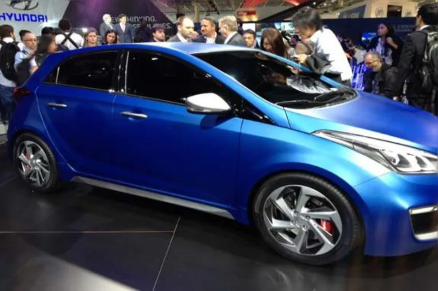 SUVs e 'sustentáveis' movimentam o Salão do Automóvel