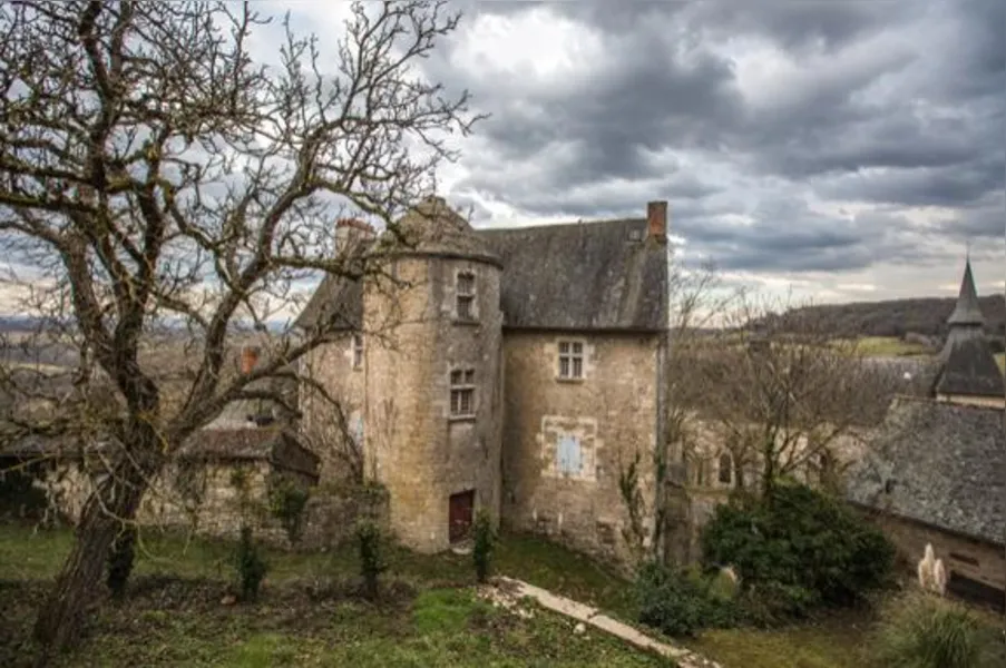 TURISMO - Muito além de Paris