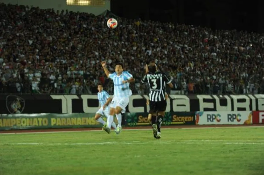 Nos pênaltis, Londrina vence e pega Coritiba na semifinal