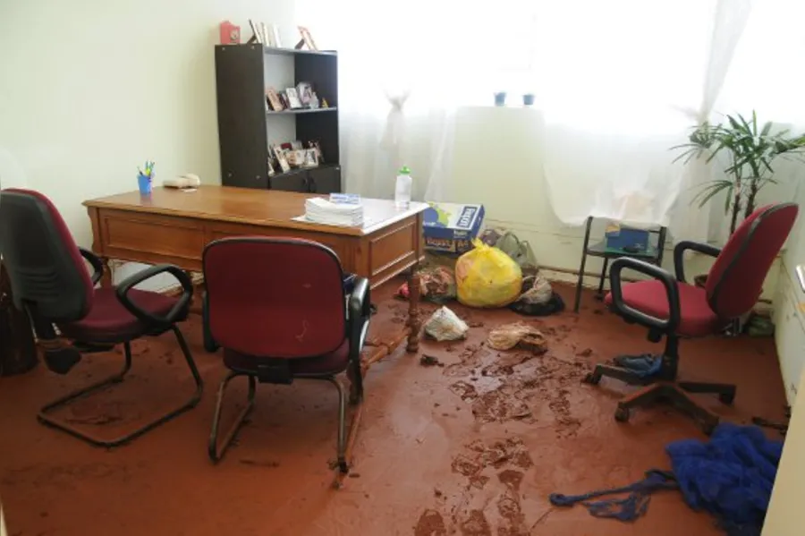 Veja mais fotos dos estragos causados pelas chuvas na APS Down