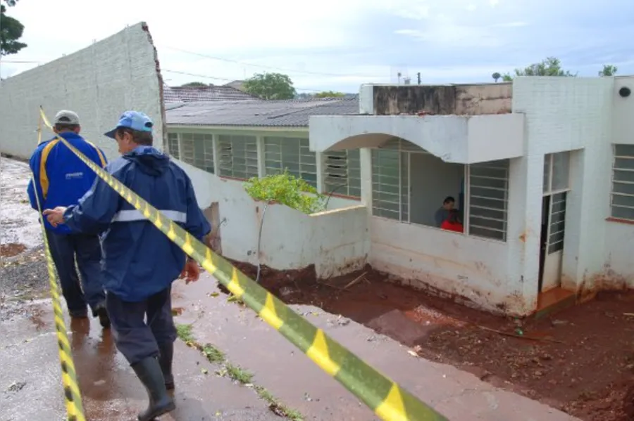 Confira as fotos dos estragos causados pela chuva em Londrina