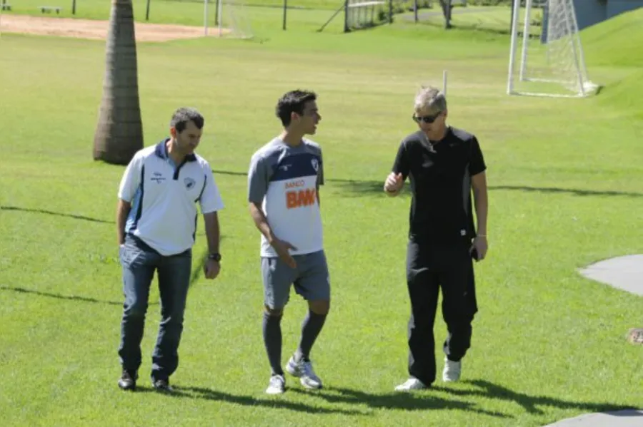 Reforço do LEC quer 'retomar carreira'