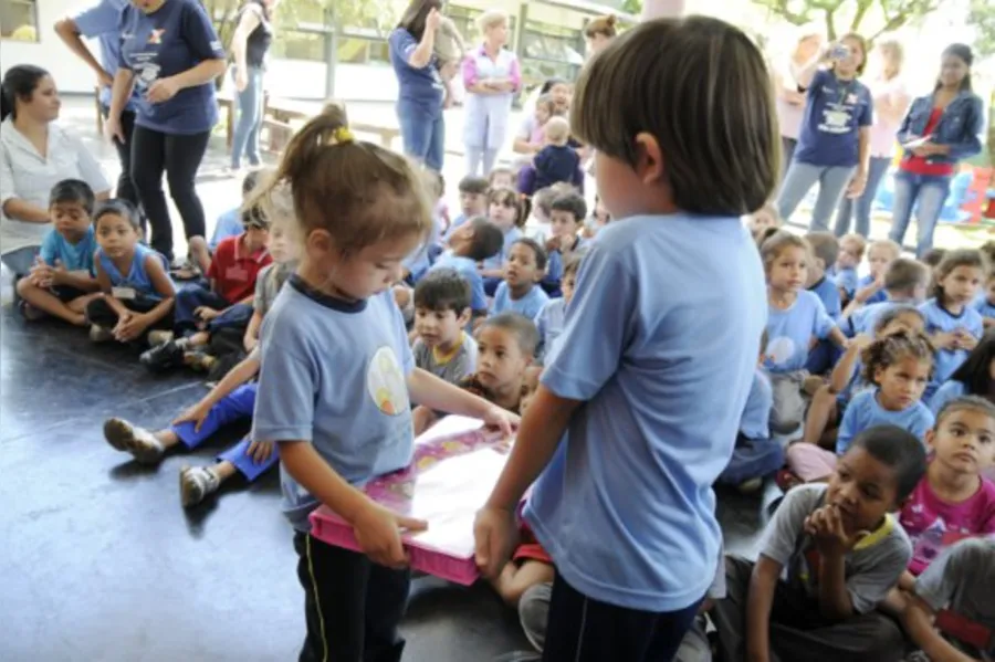Lição de solidariedade para os pequenos