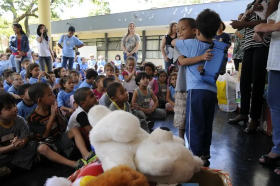Lição de solidariedade para os pequenos