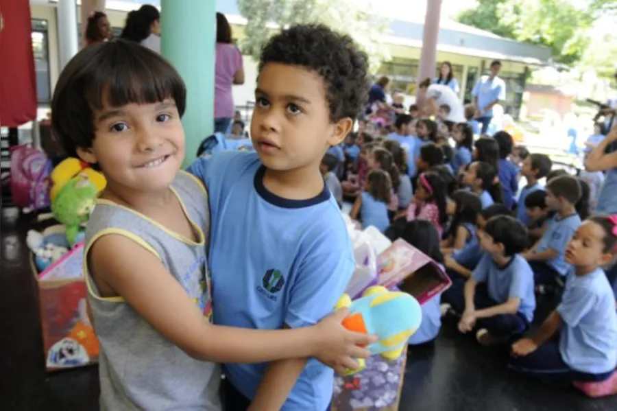 Lição de solidariedade para os pequenos