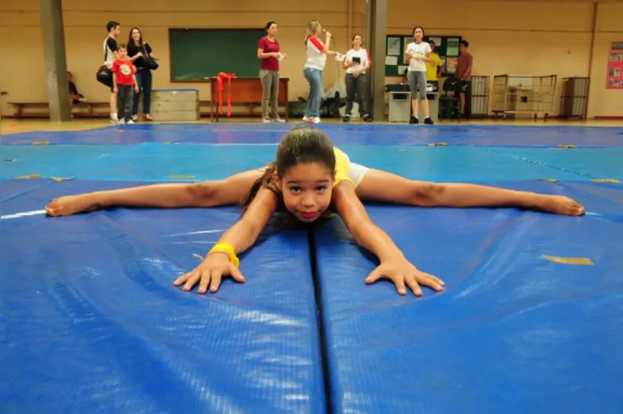 Aulas de ginástica unem esporte e brincadeira