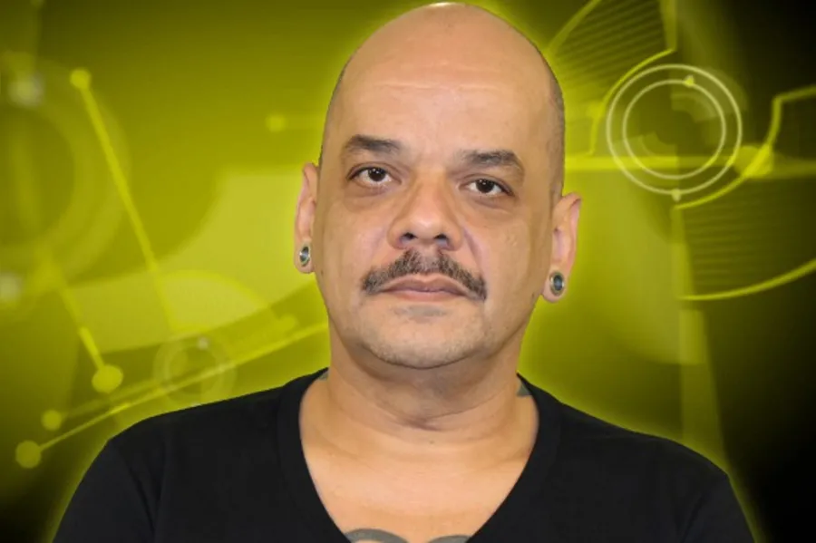 Empresária pede para sair de BBB12