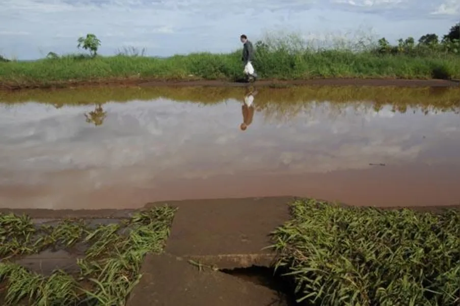 30% dos bueiros estão entupidos
