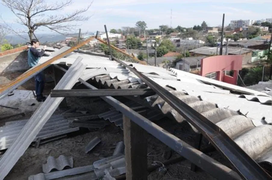 Escola retoma aulas após temporal