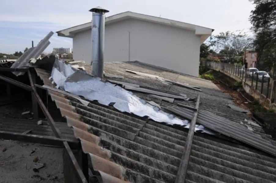 Escola retoma aulas após temporal
