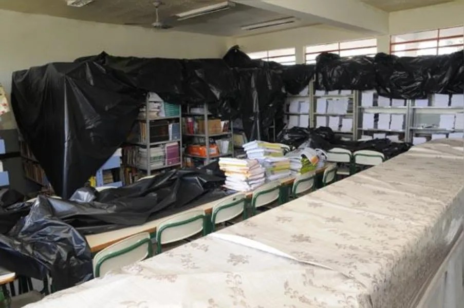 Escola retoma aulas após temporal