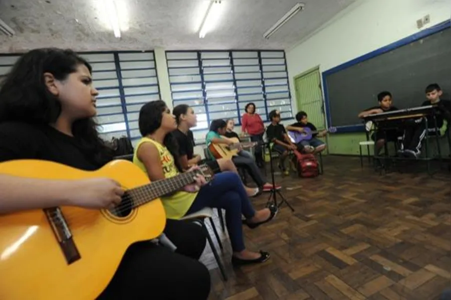 EDUCAÇÃO INTEGRAL - Apucarana é pioneira no PR