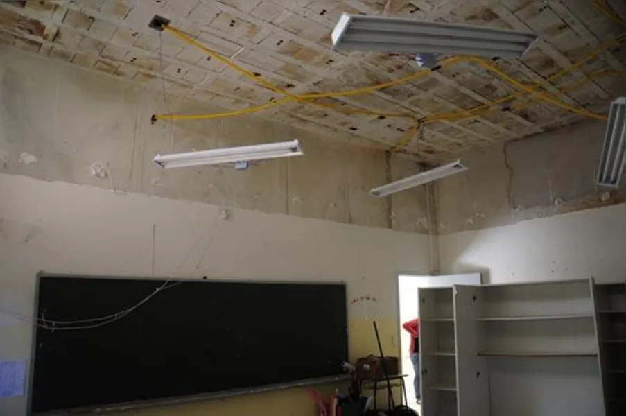 Escola municipal é interditada na volta às aulas