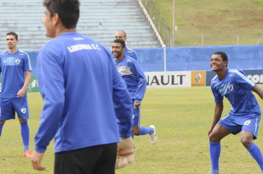 LEC busca vitória em reencontro com torcida
