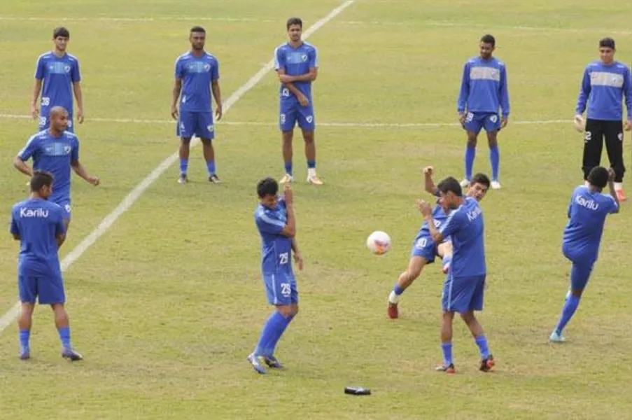 LEC busca vitória em reencontro com torcida