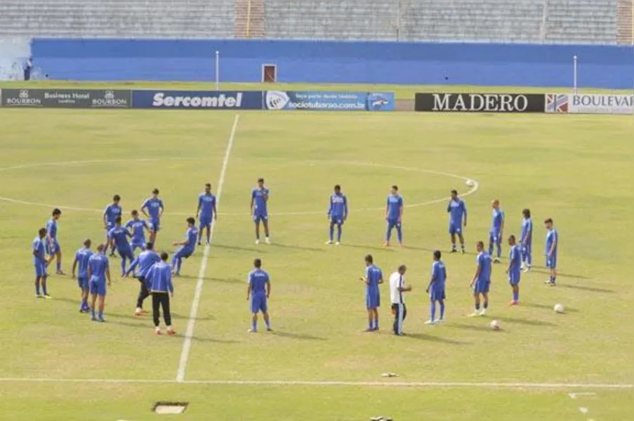 LEC busca vitória em reencontro com torcida