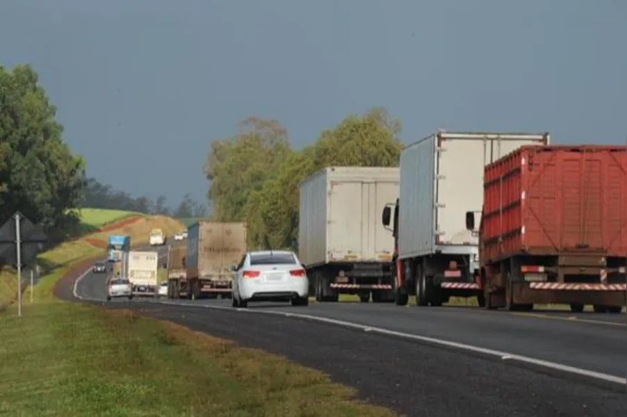 RODOVIA DO CAFÉ - Há 50 anos, café impôs 'rodovia de integração'