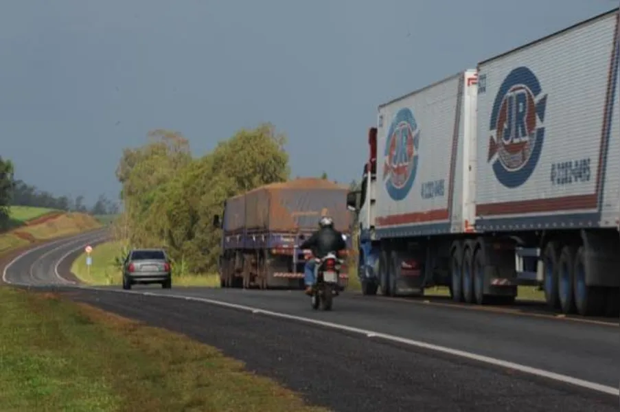 RODOVIA DO CAFÉ - Há 50 anos, café impôs 'rodovia de integração'