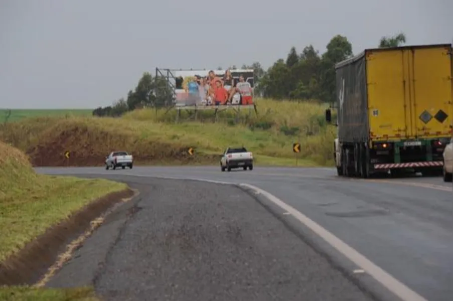RODOVIA DO CAFÉ - Há 50 anos, café impôs 'rodovia de integração'