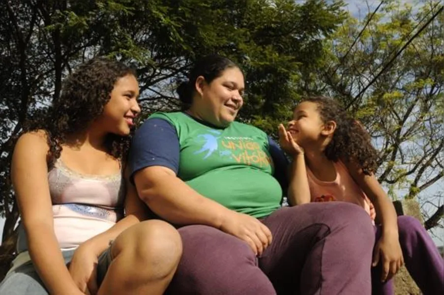 PROBLEMA SOCIAL - País fecha os olhos para os casamentos infantis