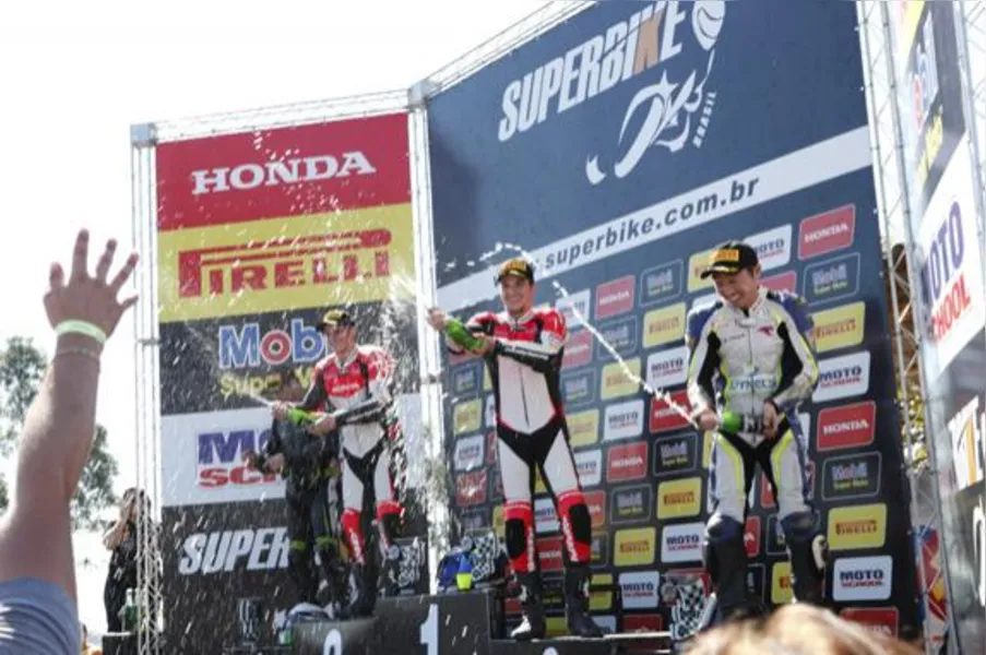 SUPERBIKE BRASIL - Doce retorno