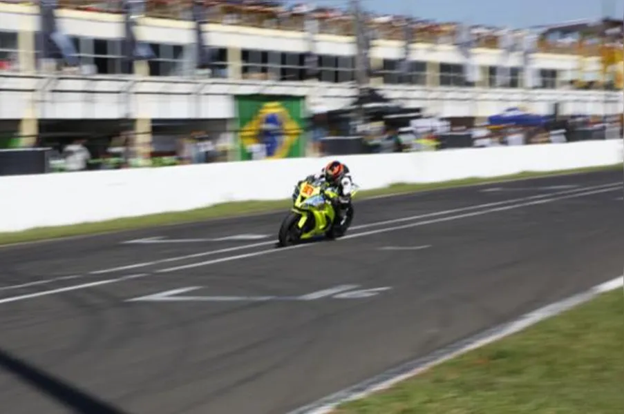 SUPERBIKE BRASIL - Doce retorno