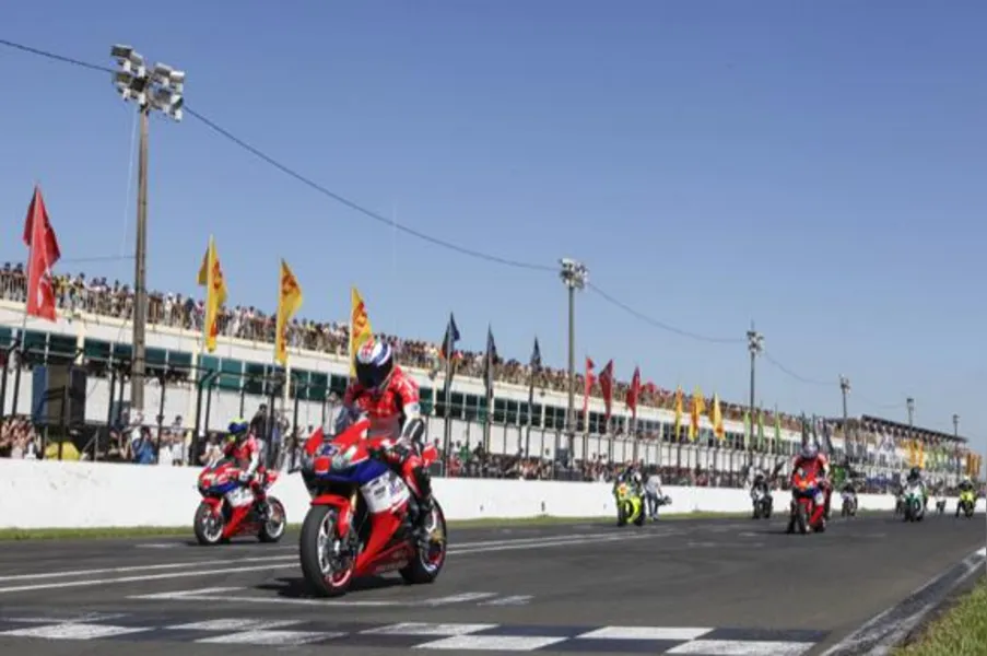 SUPERBIKE BRASIL - Doce retorno