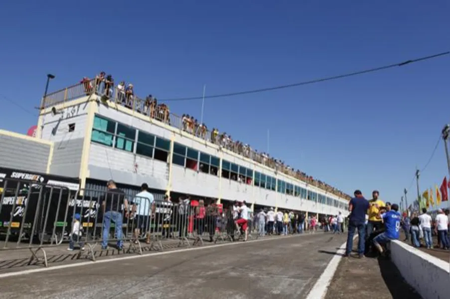 SUPERBIKE BRASIL - Doce retorno