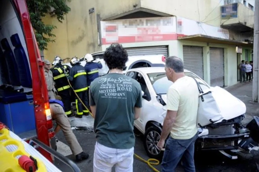 Colisão violenta no centro