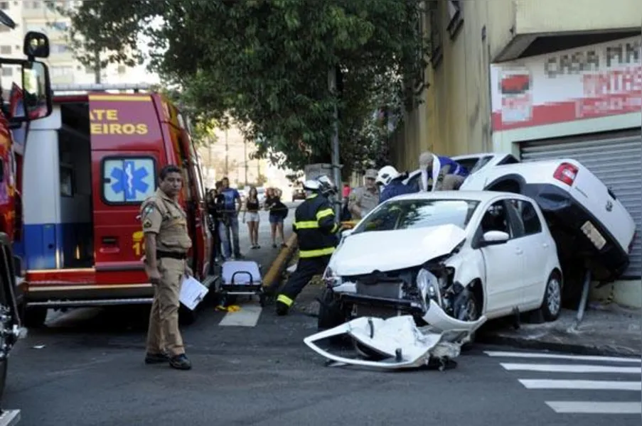 Colisão violenta no centro