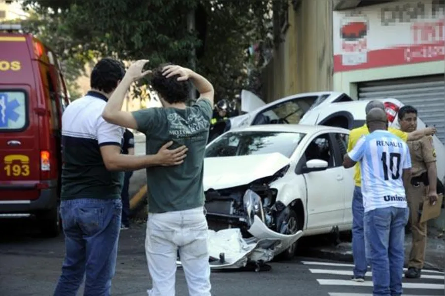 Colisão violenta no centro