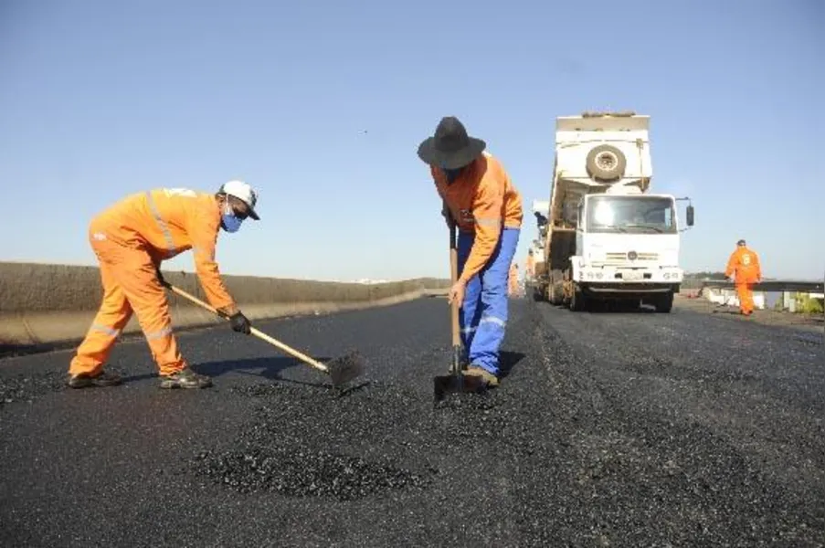 Ceal promete avaliar obras de duplicação da PR-445