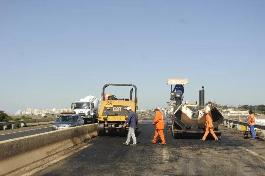 Ceal promete avaliar obras de duplicação da PR-445