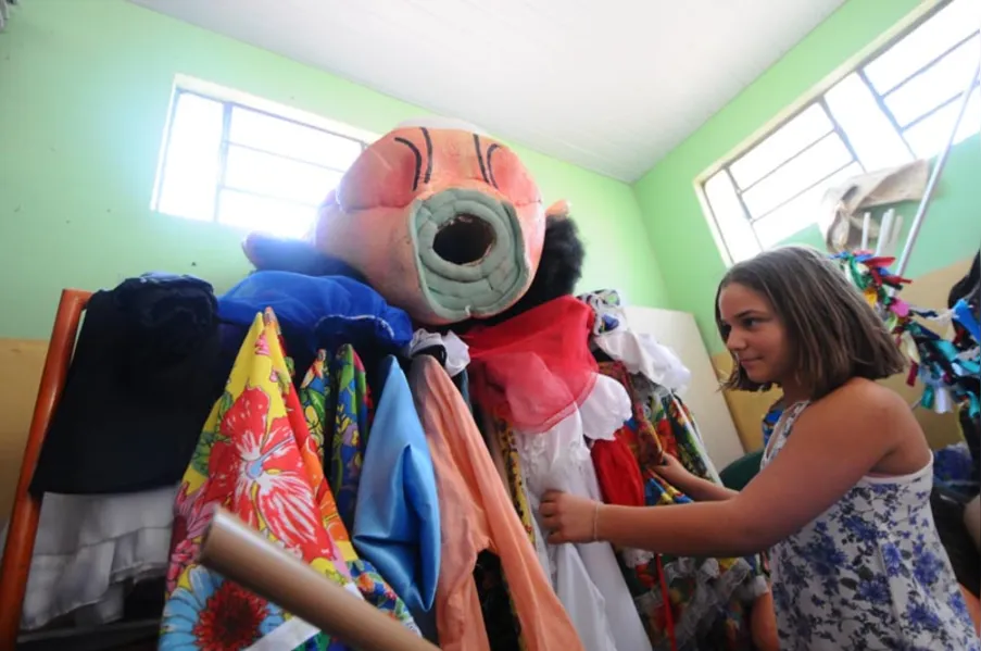 DIA DO FOLCLORE - Folclore brasileiro vai muito além do saci