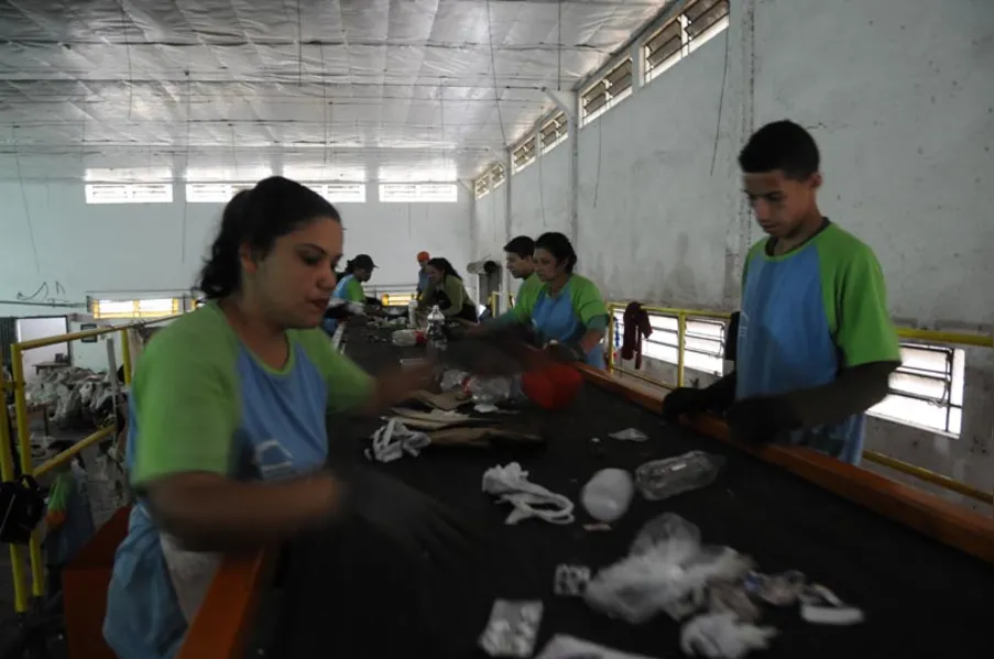 Investimento em cooperativas de reciclagem